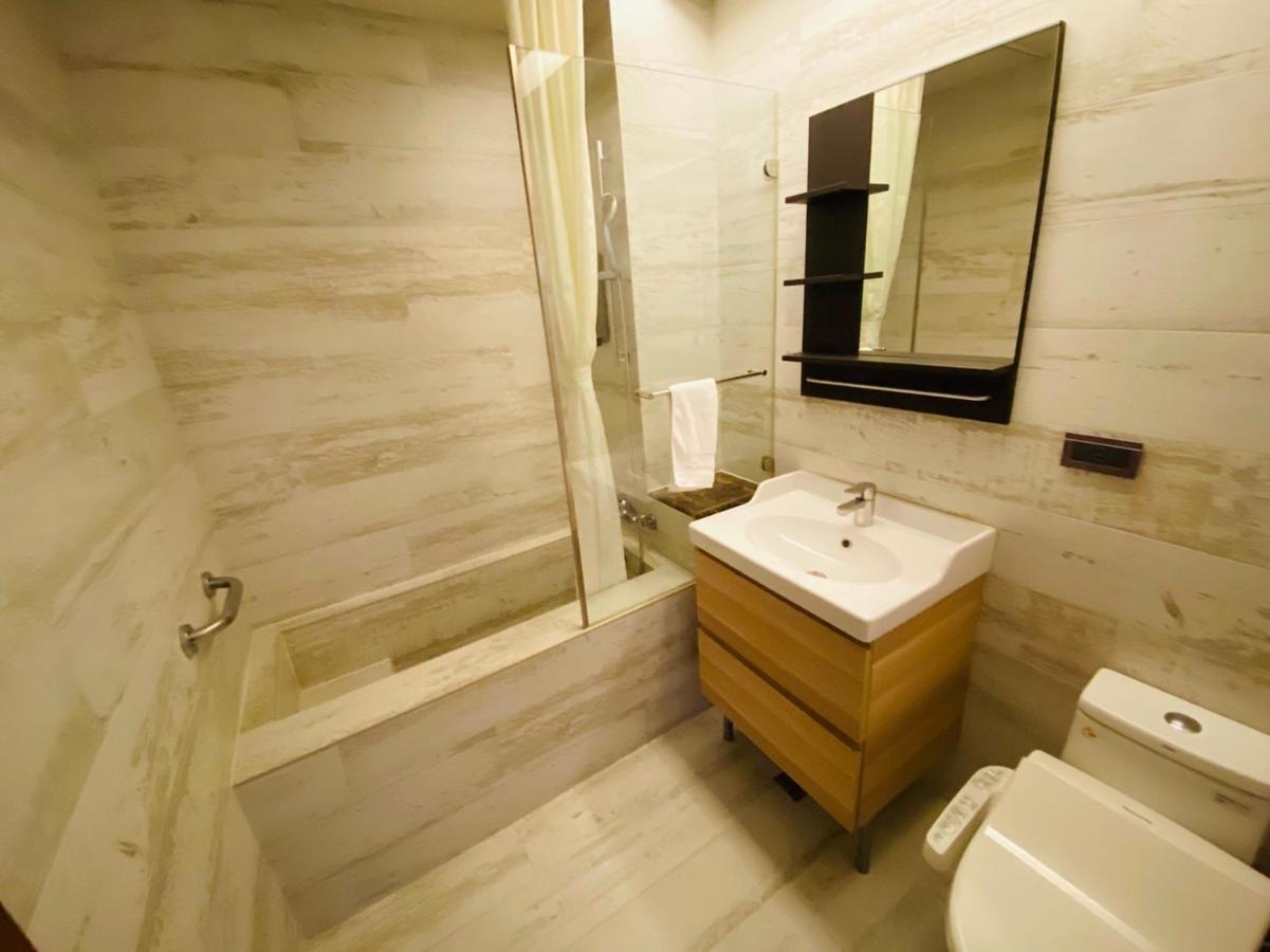 Dlinn Hotel Taichung Exterior foto