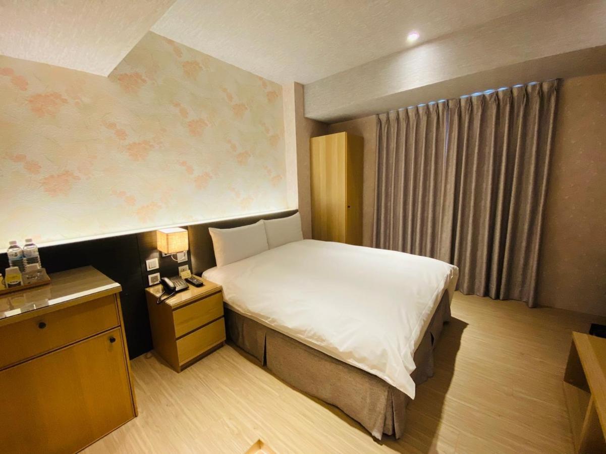 Dlinn Hotel Taichung Exterior foto