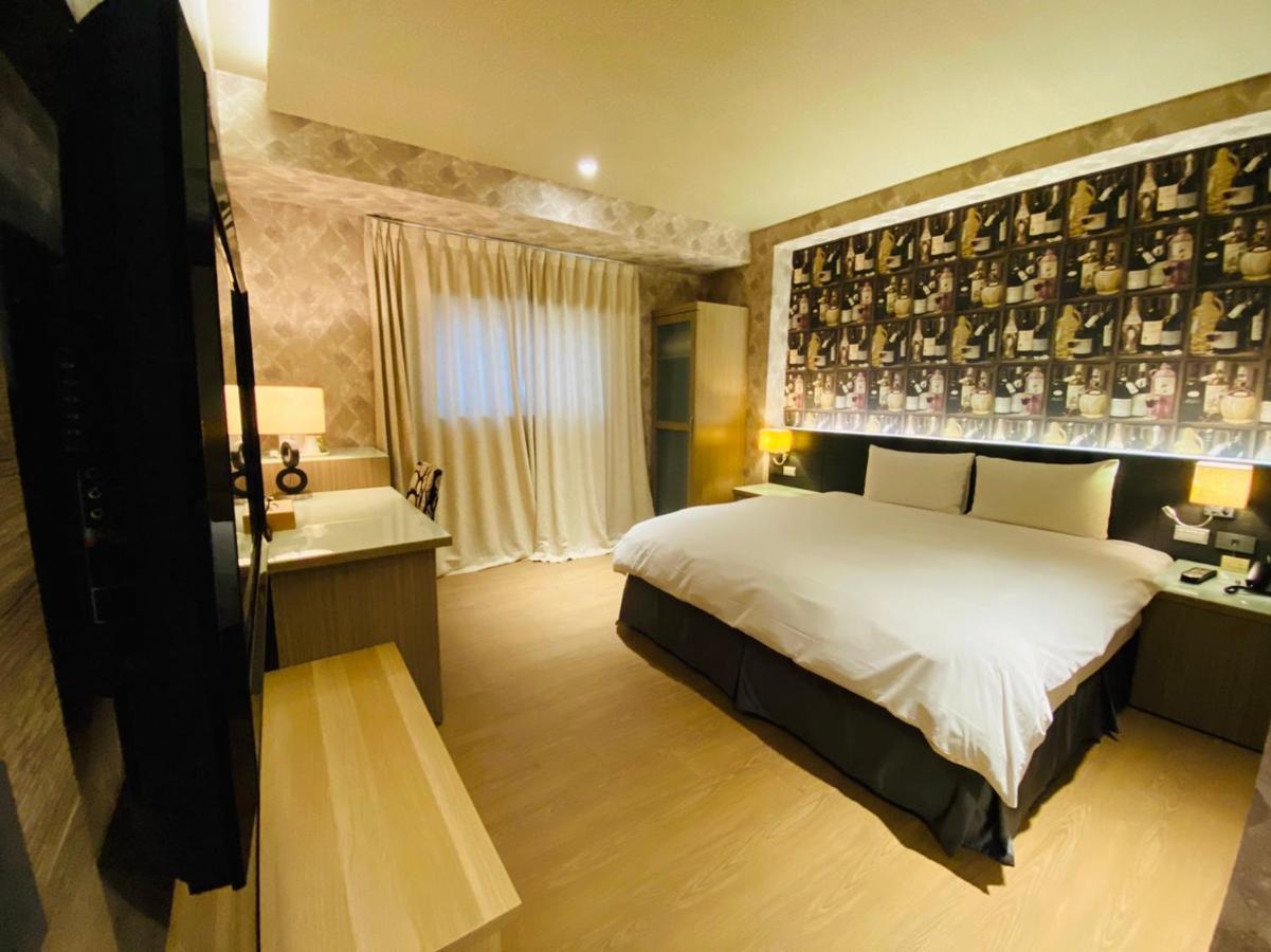 Dlinn Hotel Taichung Exterior foto
